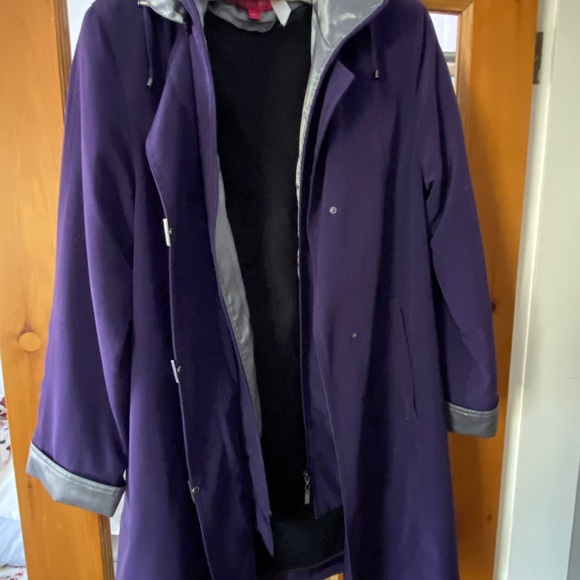 Small womens Purple and silver Jacques Vert rain coat with lining - Picture 2 of 3